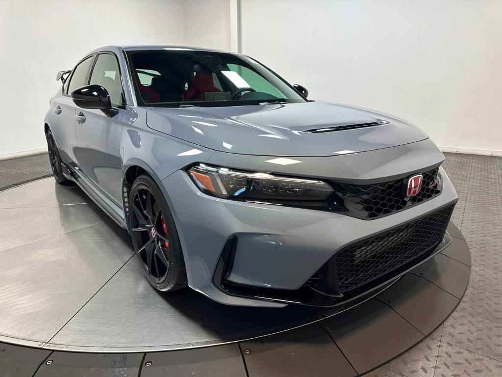 2025 Honda Civic Type R TYPER - Sonic Gray Pearl exterior view 2