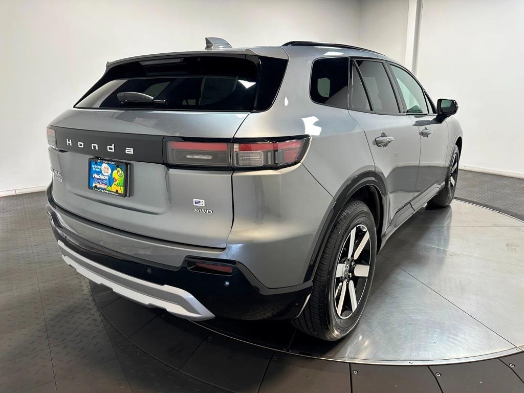 2026 Honda Prologue Touring - Mercury Silver Metallic exterior view 8