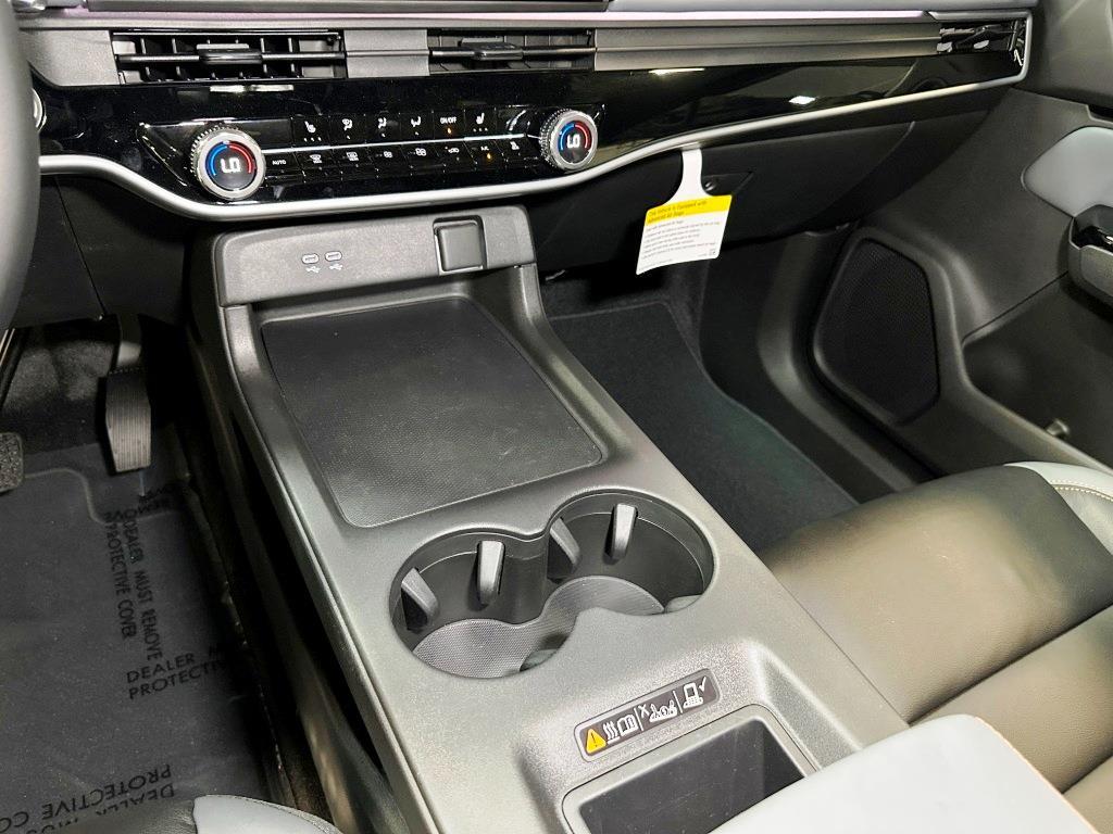 2026 Honda Prologue Touring - Mercury Silver Metallic exterior view 20