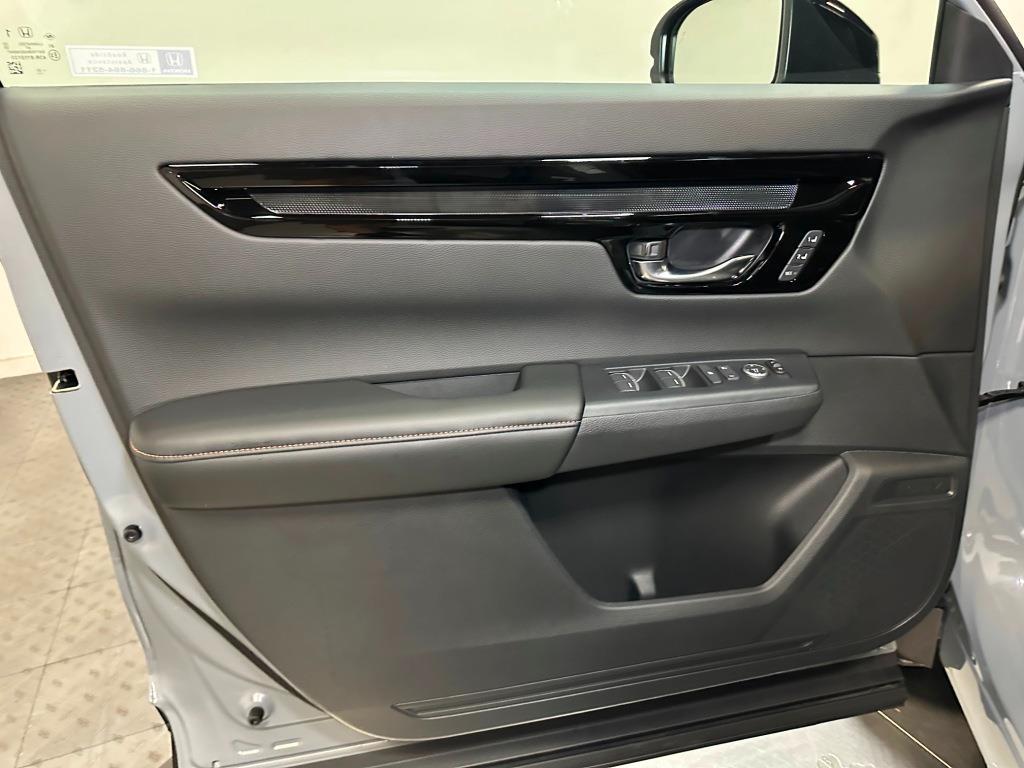 2026 Honda CR-V Hybrid Sport Touring - Urban Gray Pearl exterior view 14