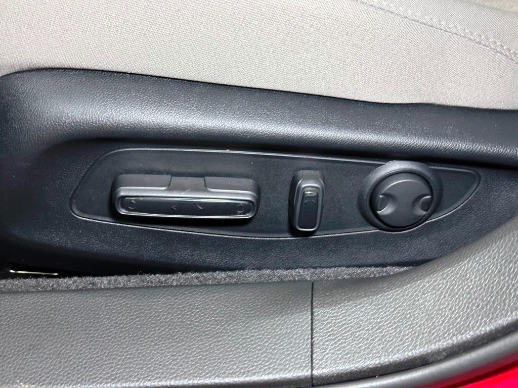 2026 Honda Accord Sedan SE - Radiant Red Metallic exterior view 14