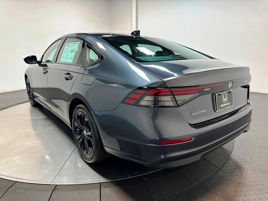 2026 Honda Accord Sedan SE - Meteorite Gray Metallic exterior view 6