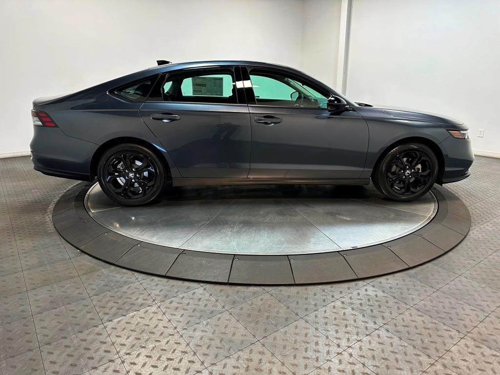 2026 Honda Accord Sedan SE - Meteorite Gray Metallic exterior view 9