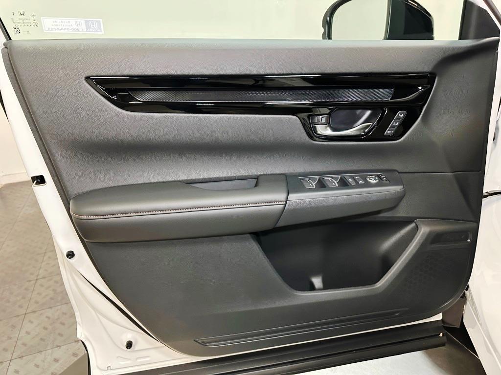 2026 Honda CR-V Hybrid Sport Touring - Platinum White Pearl exterior view 11