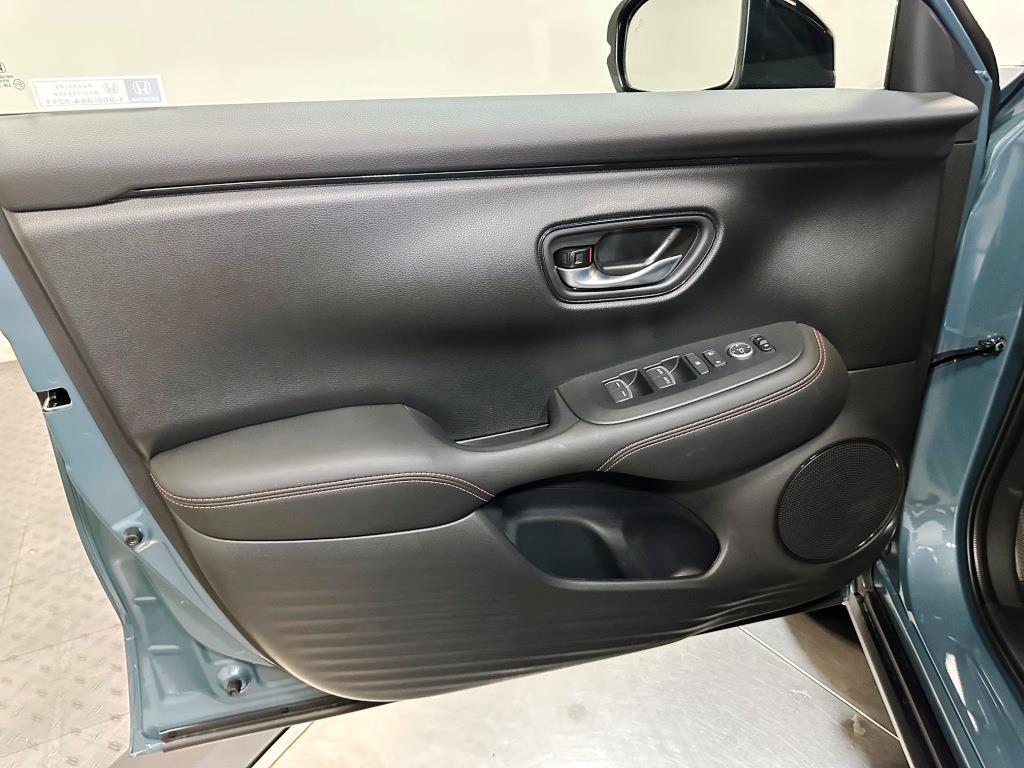 2026 Honda HR-V Sport - Nordic Forest Pearl exterior view 11