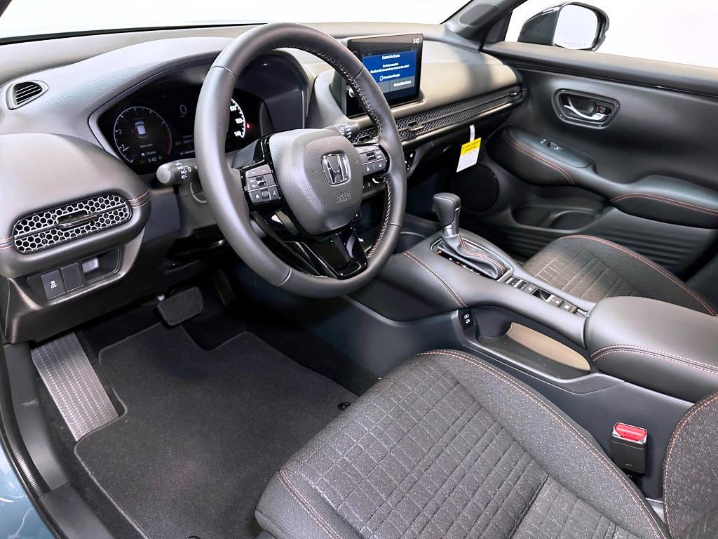 2026 Honda HR-V Sport - Nordic Forest Pearl exterior view 14