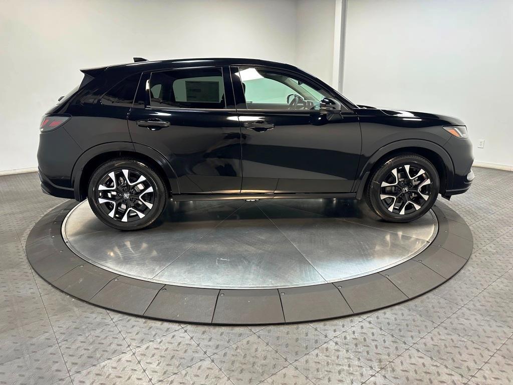2026 Honda HR-V EX-L - Crystal Black Pearl exterior view 9