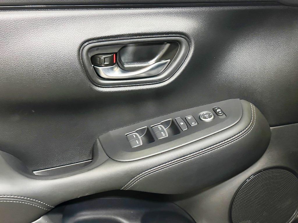 2026 Honda HR-V EX-L - Crystal Black Pearl exterior view 12