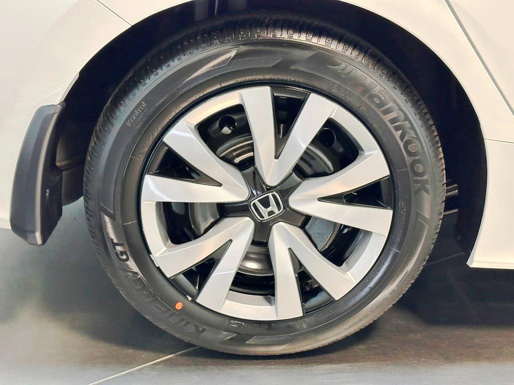 2026 Honda Civic Sedan LX - Platinum White Pearl exterior view 10