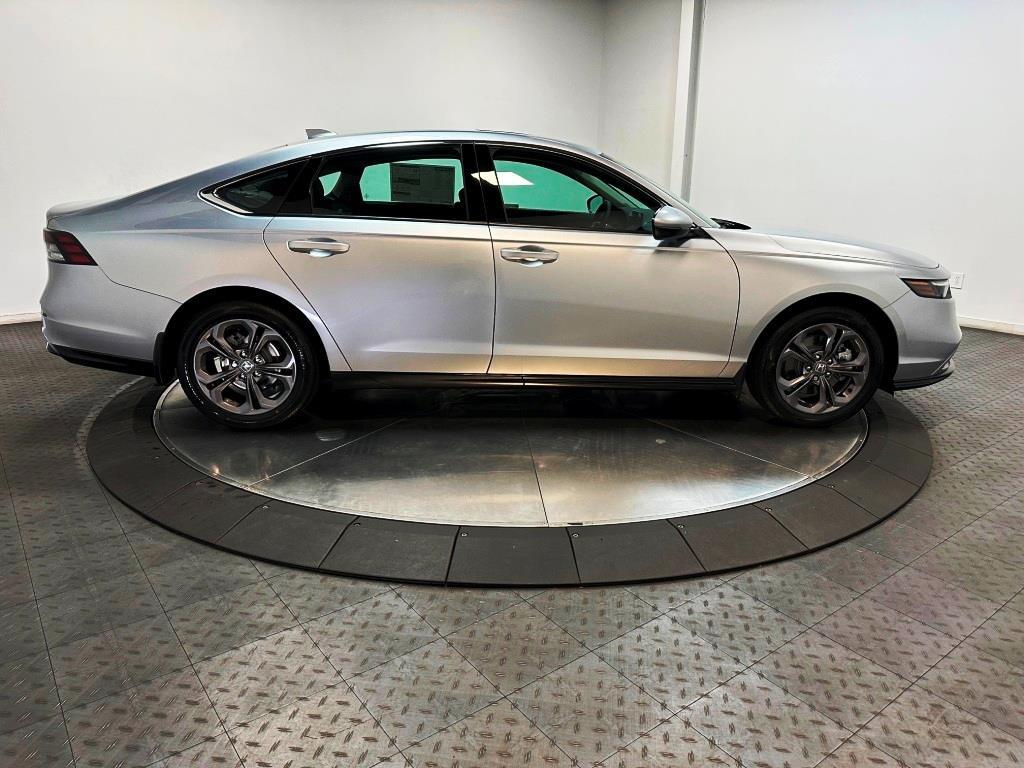 2026 Honda Accord Hybrid EX-L - Solar Silver Metallic exterior view 9