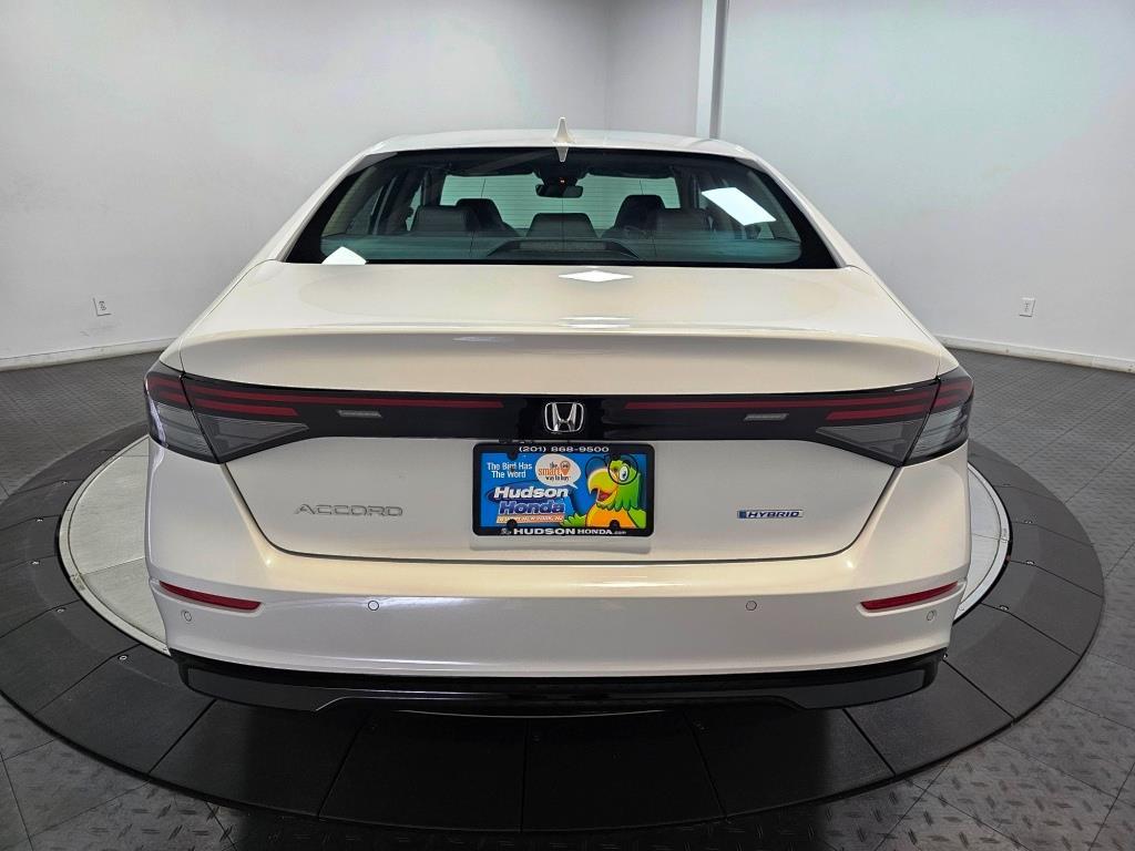 2026 Honda Accord Hybrid EX-L - Platinum White Pearl exterior view 7