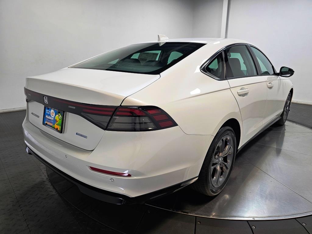 2026 Honda Accord Hybrid EX-L - Platinum White Pearl exterior view 8