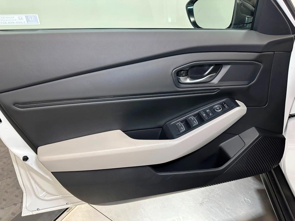 2026 Honda Accord Sedan SE - WHITE exterior view 11