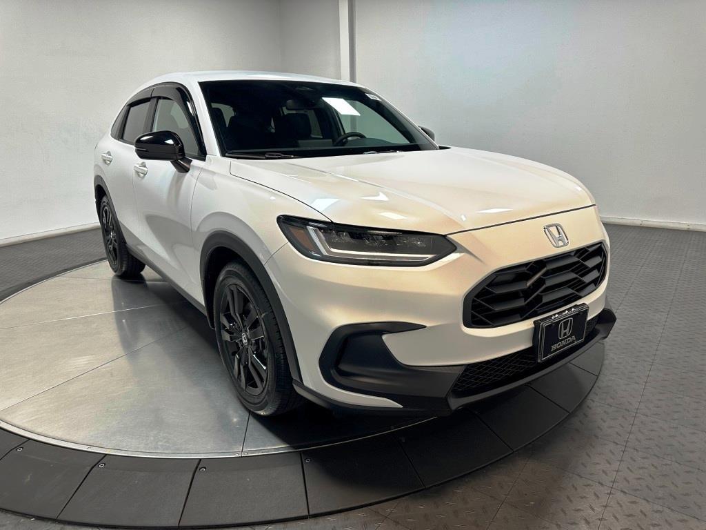 2026 Honda HR-V Sport - Platinum White Pearl exterior view 2