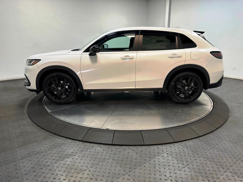 2026 Honda HR-V Sport - Platinum White Pearl exterior view 5