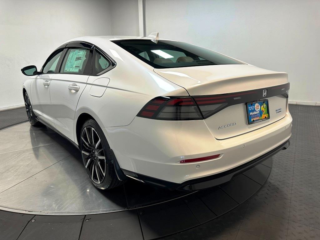 2026 Honda CR-V Hybrid Sport Touring - WHITE exterior view 6