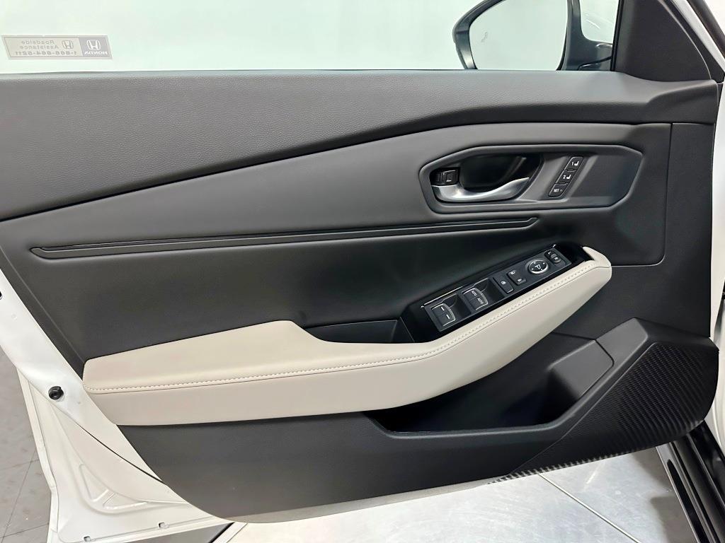 2026 Honda CR-V Hybrid Sport Touring - WHITE exterior view 11