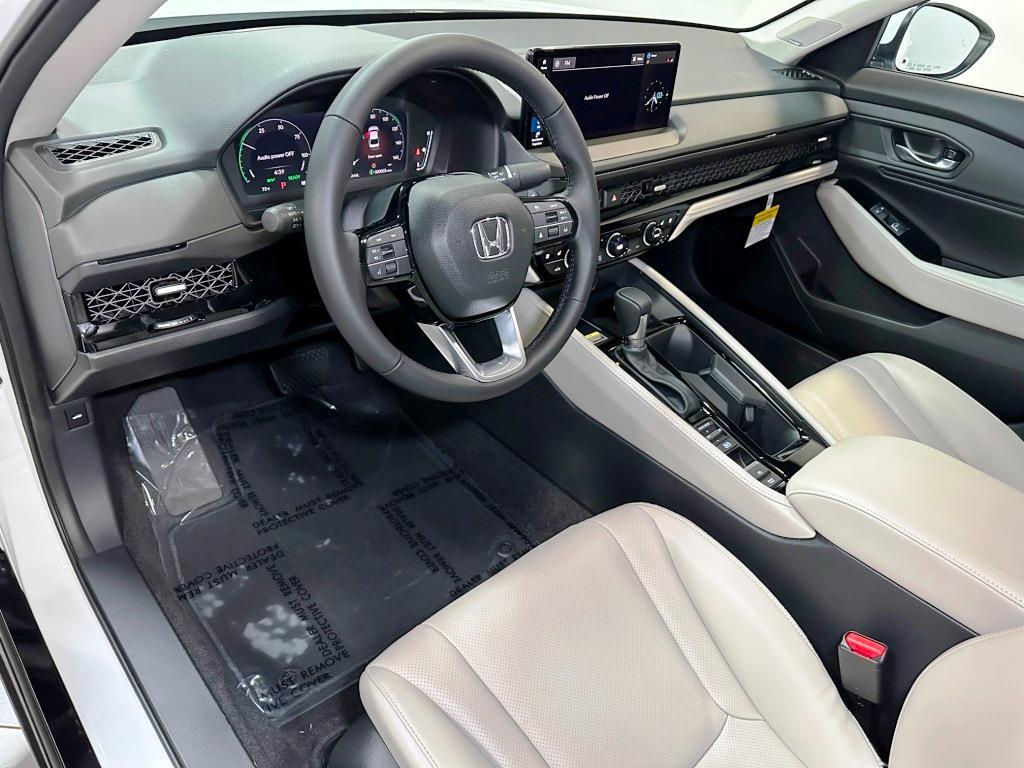 2026 Honda CR-V Hybrid Sport Touring - WHITE exterior view 15