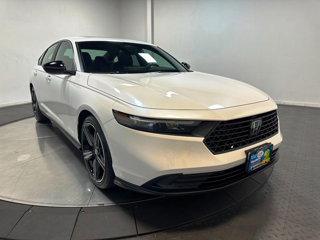 2026 Honda Accord Hybrid Sport - Platinum White Pearl exterior view 2