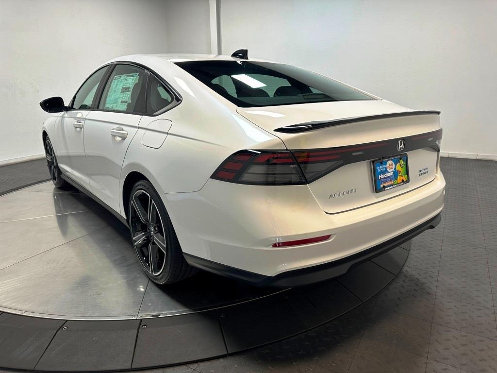 2026 Honda Accord Hybrid Sport - Platinum White Pearl exterior view 6