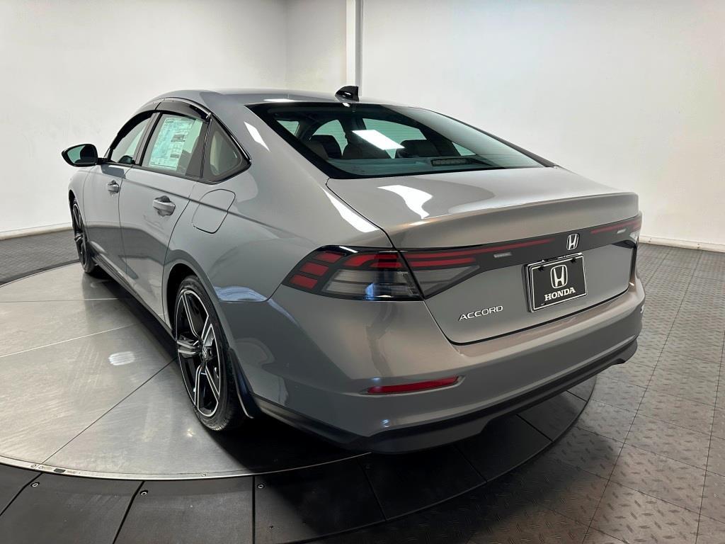 2026 Honda Accord Sedan SE - Urban Gray Pearl exterior view 6