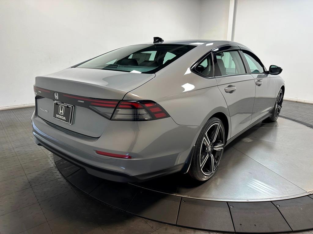 2026 Honda Accord Sedan SE - Urban Gray Pearl exterior view 8