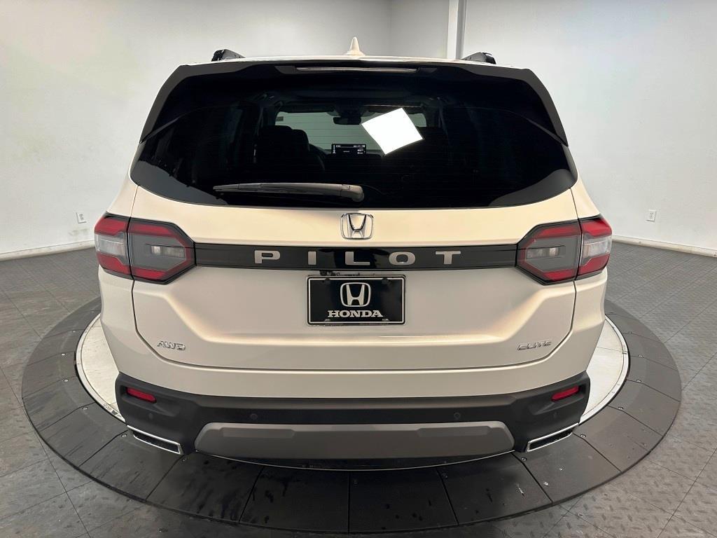 2026 Honda Pilot Elite - Platinum White Pearl exterior view 8