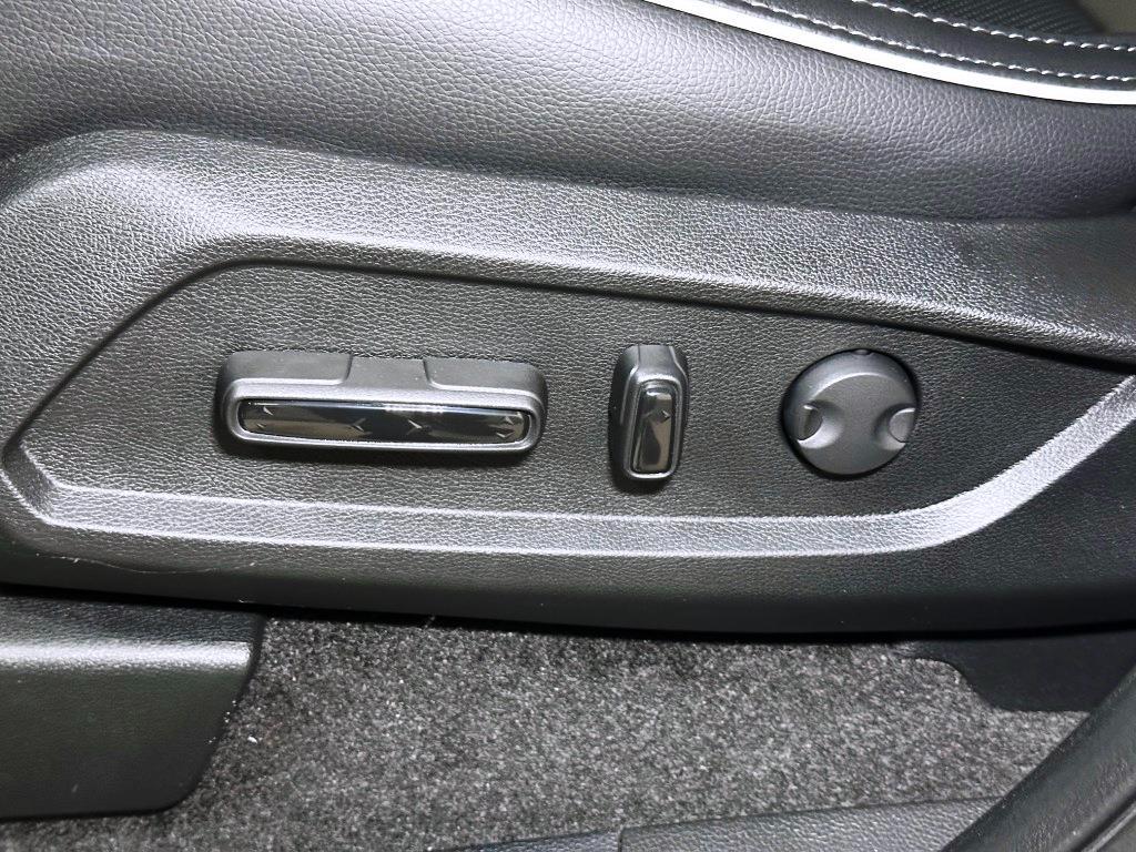 2026 Honda Pilot Elite - Platinum White Pearl exterior view 15