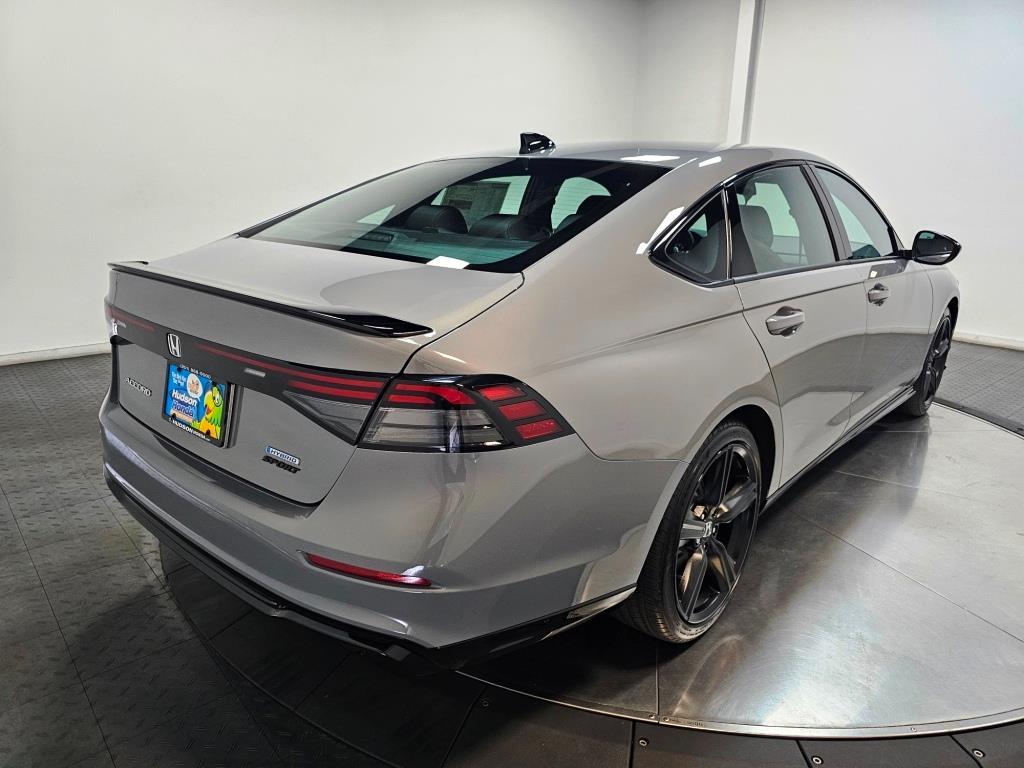 2026 Honda Accord Hybrid Sport-L - Urban Gray Pearl exterior view 8