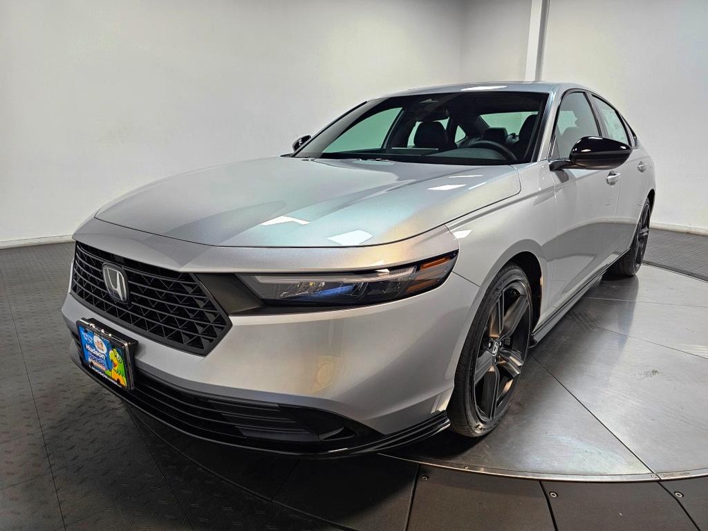 2026 Honda Accord Hybrid Sport-L - Solar Silver Metallic exterior view 4