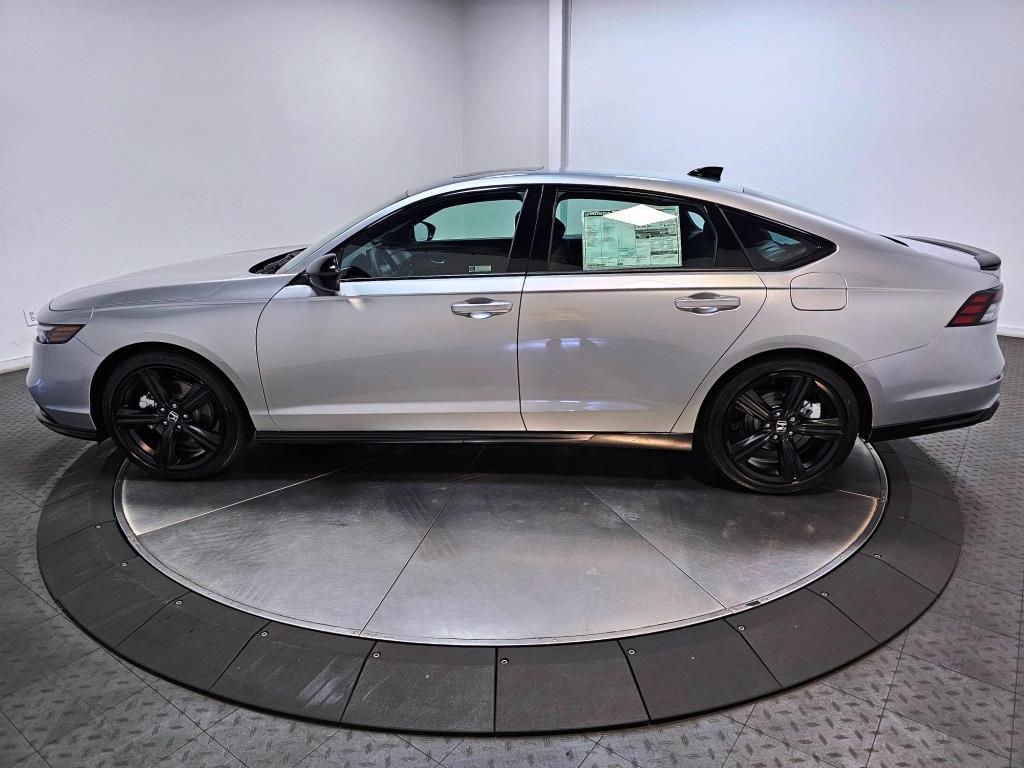 2026 Honda Accord Hybrid Sport-L - Solar Silver Metallic exterior view 5