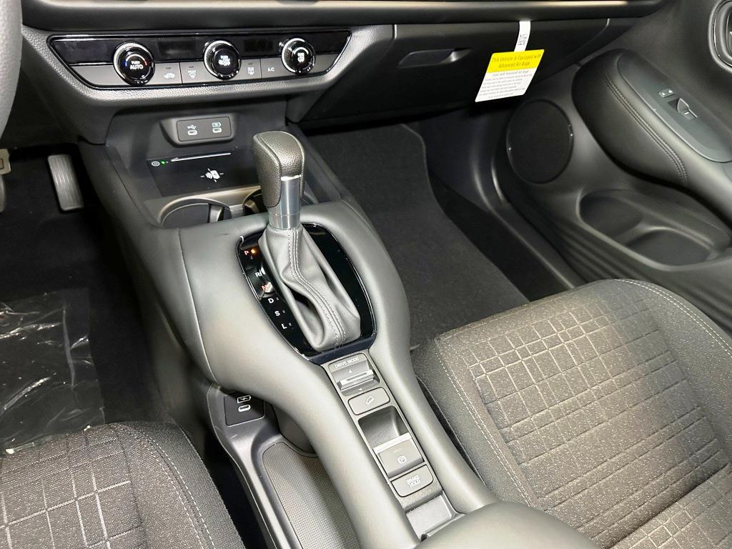 2026 Honda HR-V LX - WHITE exterior view 20