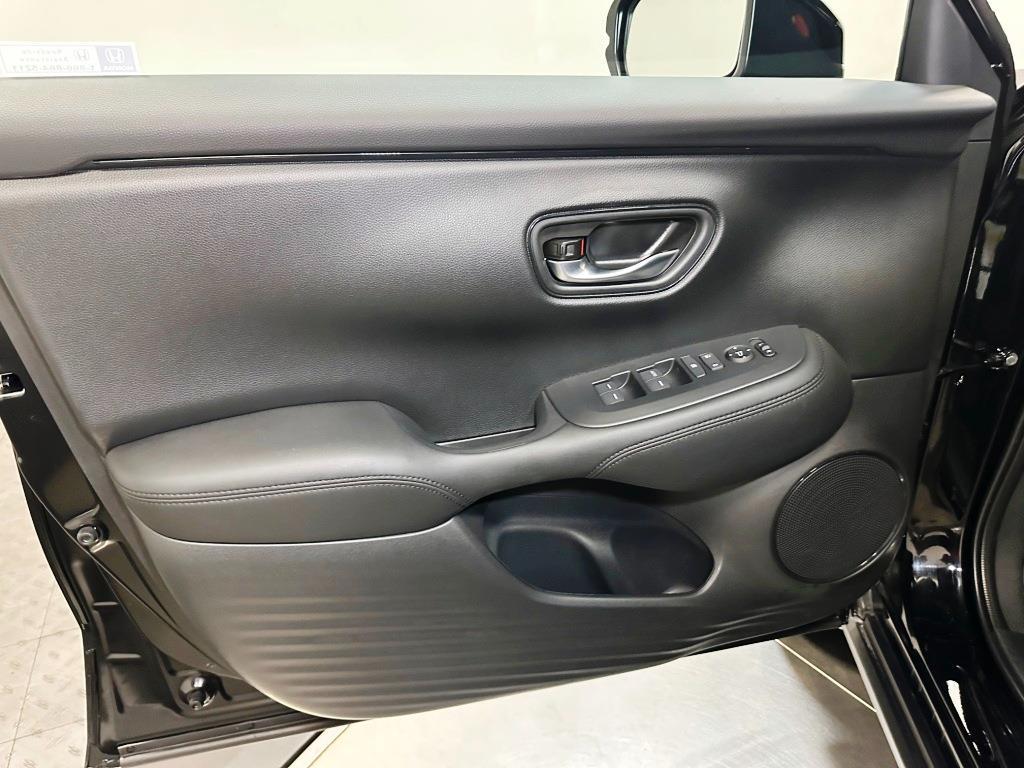 2026 Honda HR-V LX - Crystal Black Pearl exterior view 11