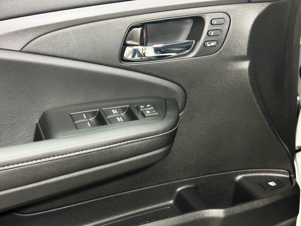 2026 Honda Ridgeline RTL - WHITE exterior view 12