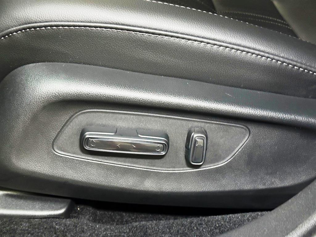 2026 Honda HR-V EX-L - GRAY exterior view 14