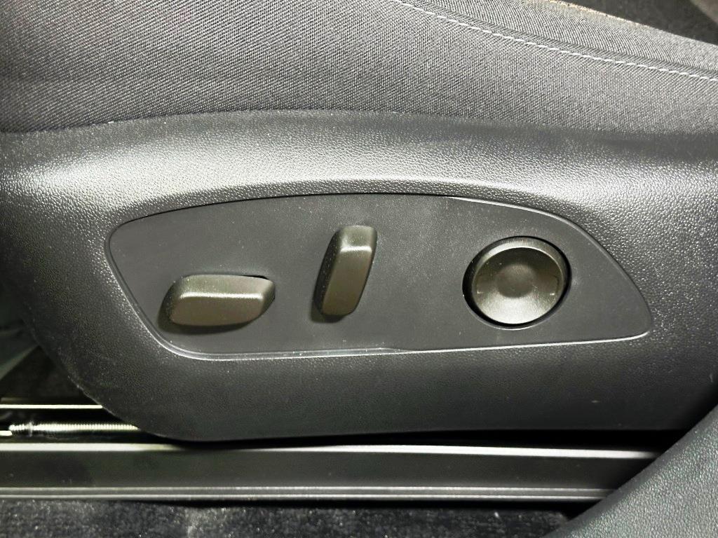 2026 Honda Prologue EX - Mercury Silver Metallic exterior view 14