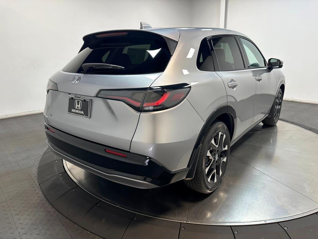 2026 Honda HR-V EX-L - Solar Silver Metallic exterior view 8
