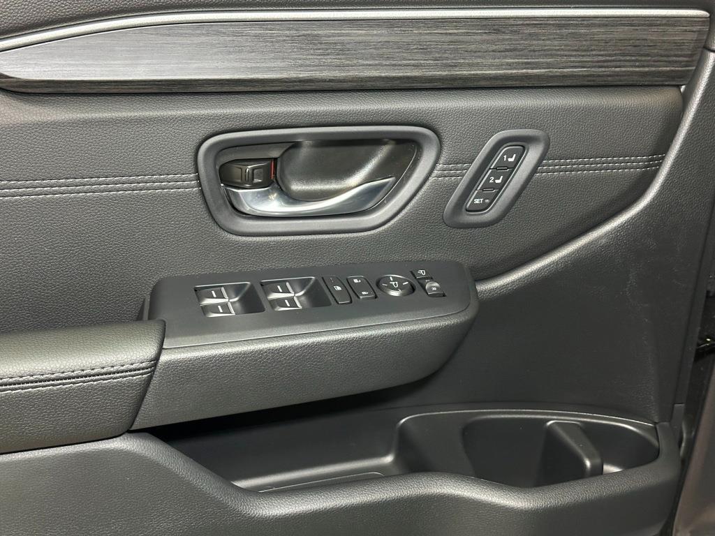 2026 Honda Pilot Touring S - Modern Steel Metallic exterior view 12