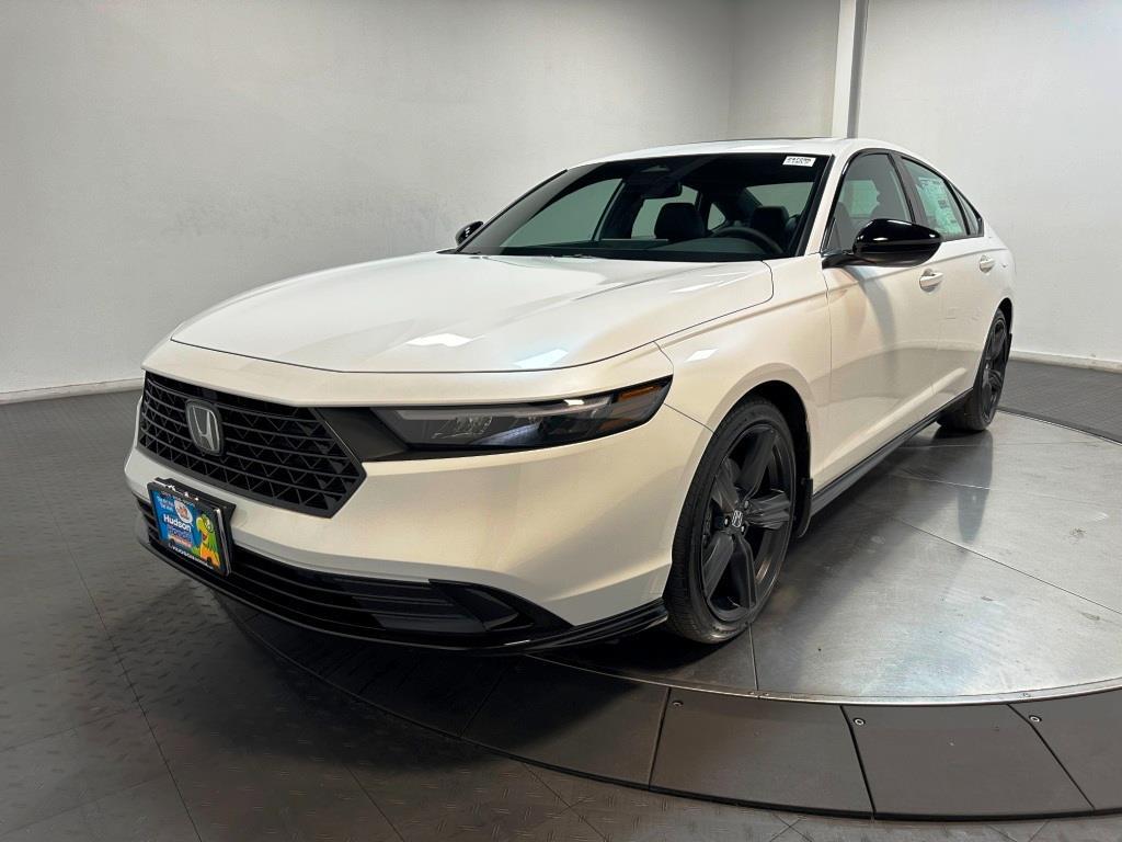 2026 Honda Accord Hybrid Sport-L - Platinum White Pearl exterior view 4