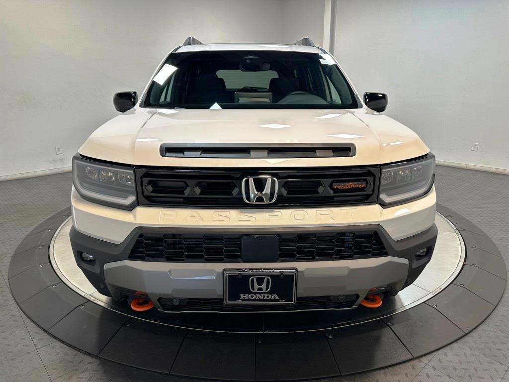 2026 Honda Passport TrailSport Elite - Platinum White Pearl exterior view 3