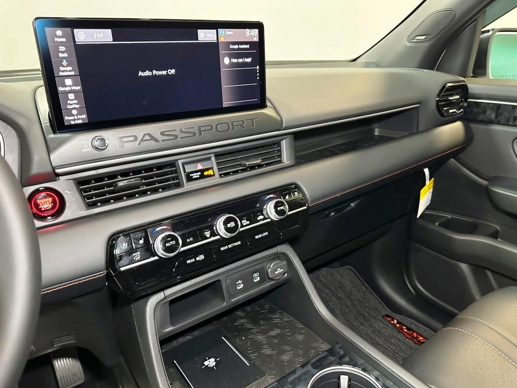 2026 Honda Passport TrailSport Elite - Platinum White Pearl exterior view 19