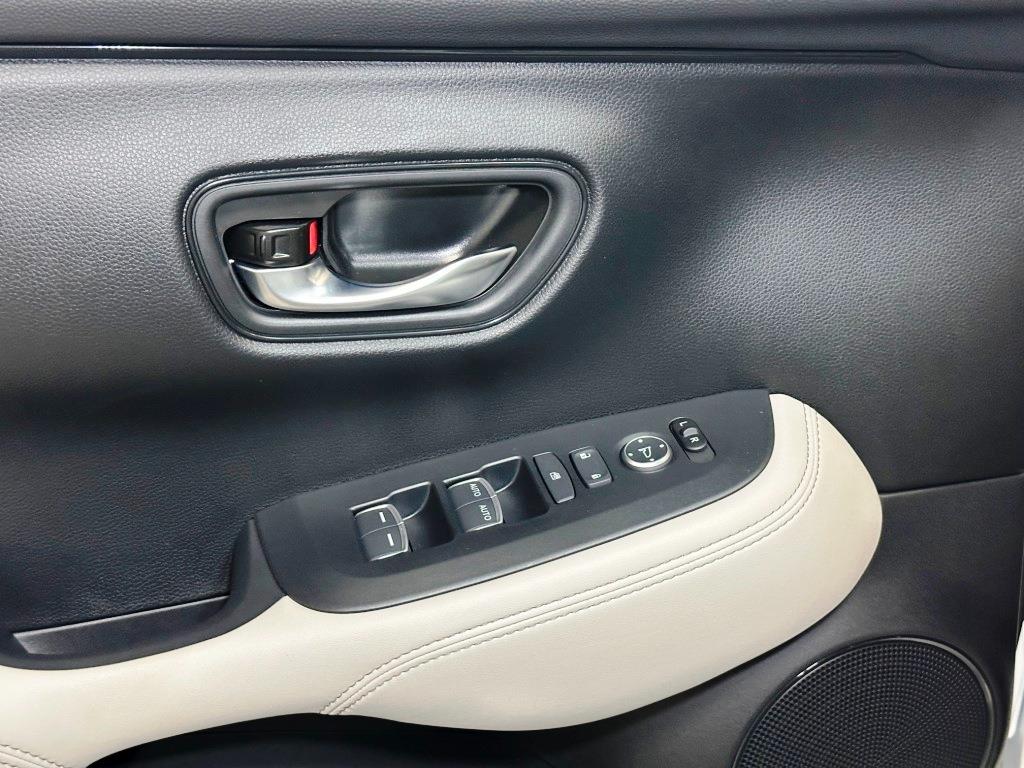 2026 Honda HR-V EX-L - WHITE exterior view 13