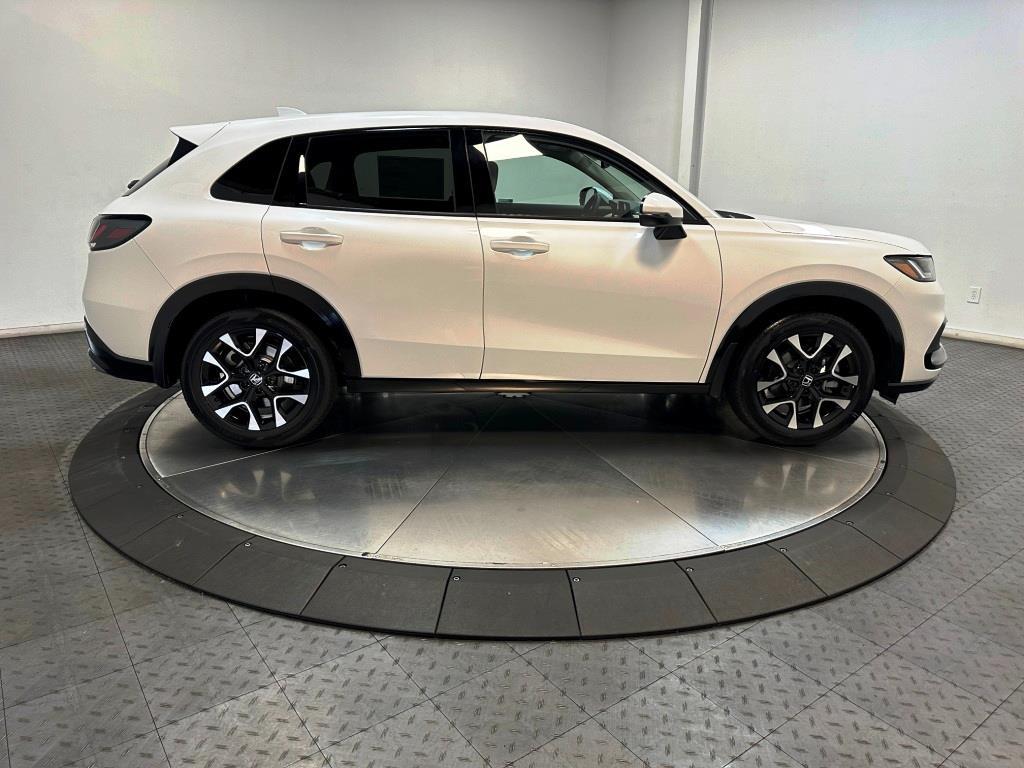 2026 Honda HR-V EX-L - WHITE exterior view 10