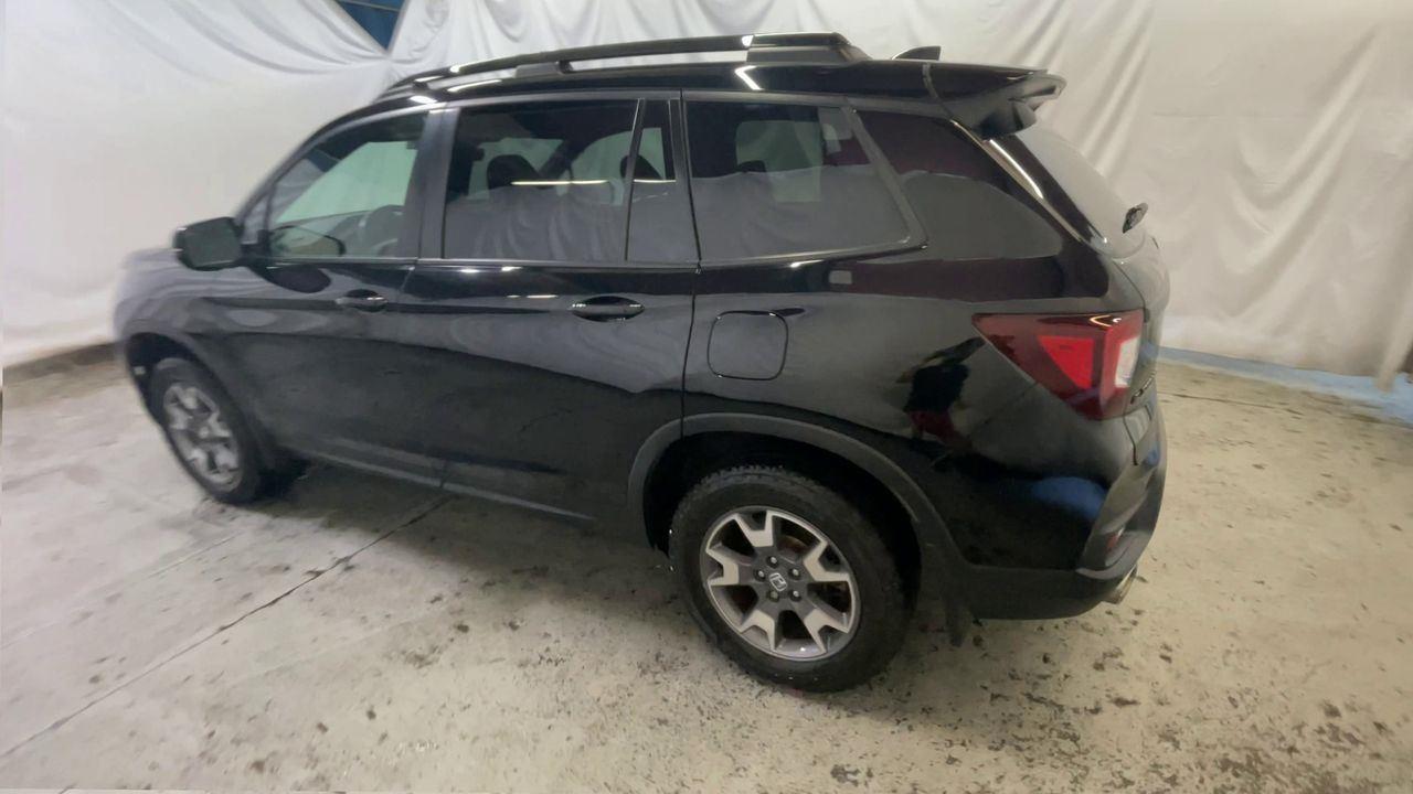 2022 Honda Passport TrailSport - Crystal Black Pearl exterior view 6