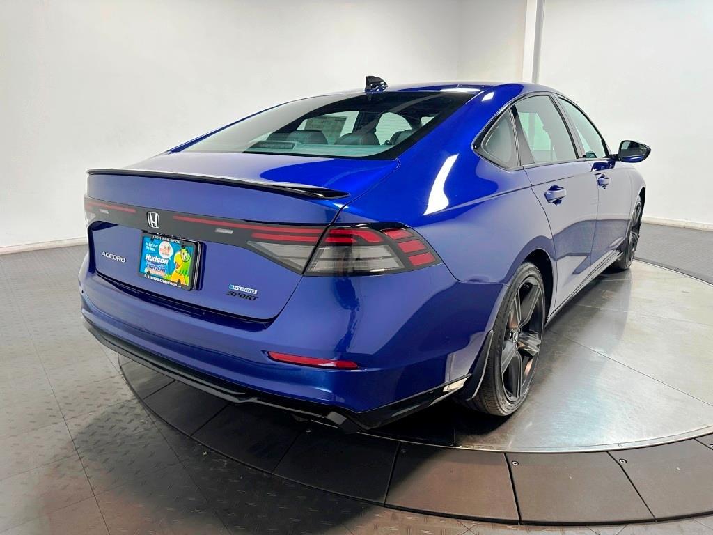 2026 Honda Accord Hybrid Sport-L - Still Night Pearl exterior view 8