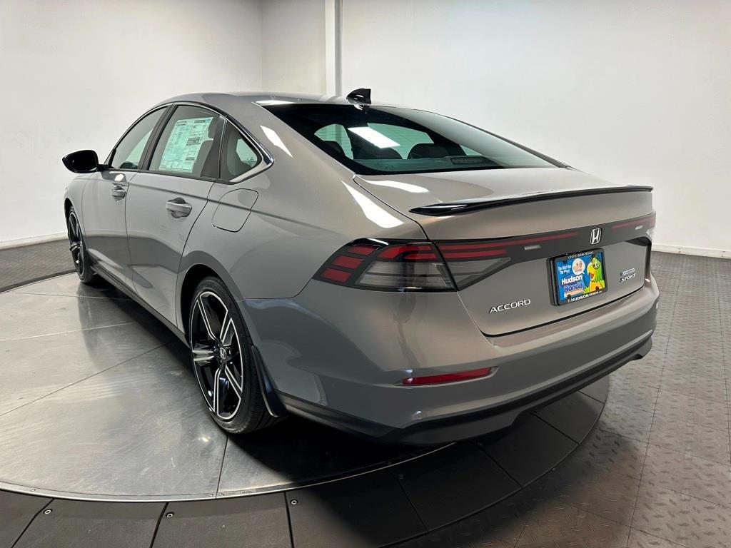 2026 Honda Accord Hybrid Sport - Urban Gray Pearl exterior view 6