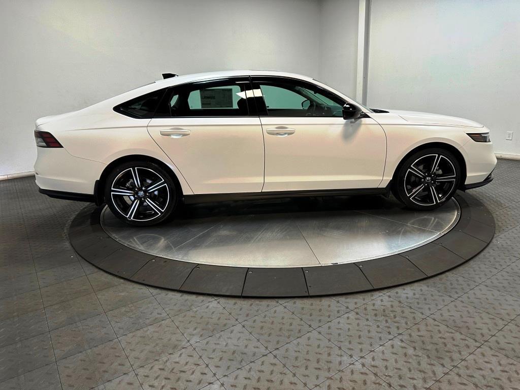 2026 Honda Accord Sedan SE - WHITE exterior view 10