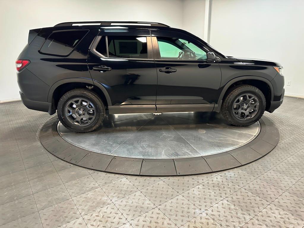 2026 Honda Pilot TrailSport - null exterior view 9