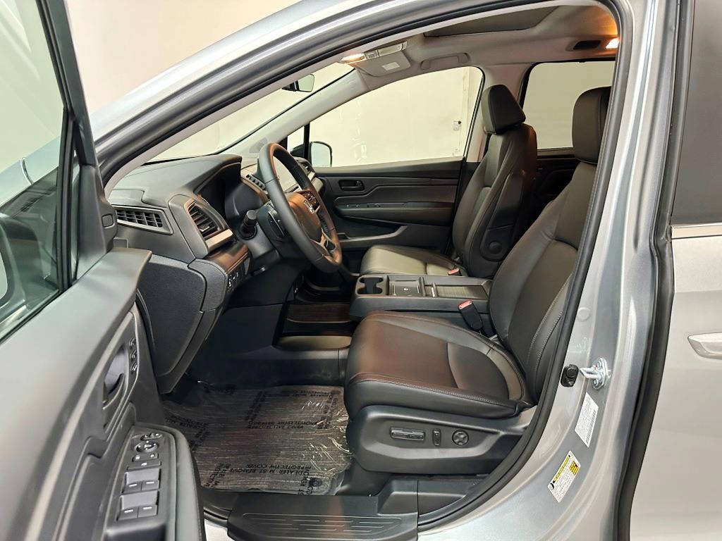 2026 Honda Odyssey EX-L - SILVER exterior view 14