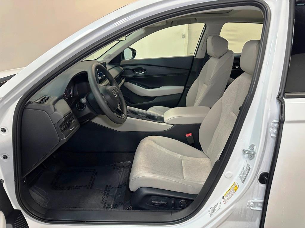 2026 Honda Accord Sedan SE - WHITE exterior view 13